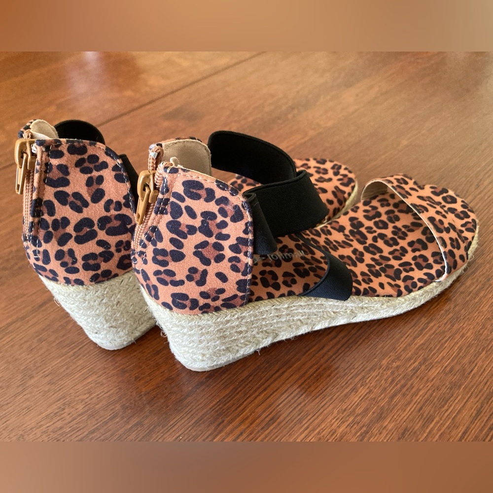 Leopard Print Wedge Sandals by JoliMall NWT Size 9